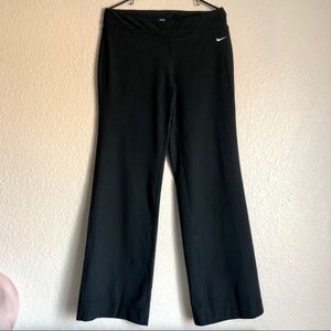 Women’s Nike Fit Dry Wide Leg Pants Size L